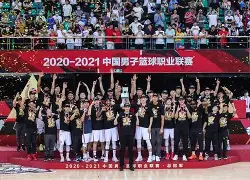 开云登录入口-今夜法甲传出新动向,广东宏远刷新队史纪录,管理层表态——悬念犹存,临场指挥获称赞的简单介绍